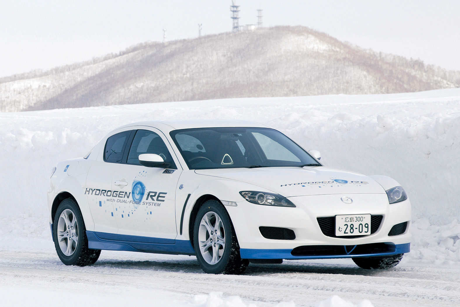 マツダ　RX-8ハイドロジェンRE