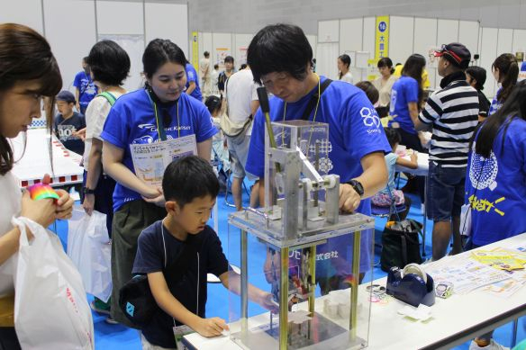 自分だけのミニカーを作ろう